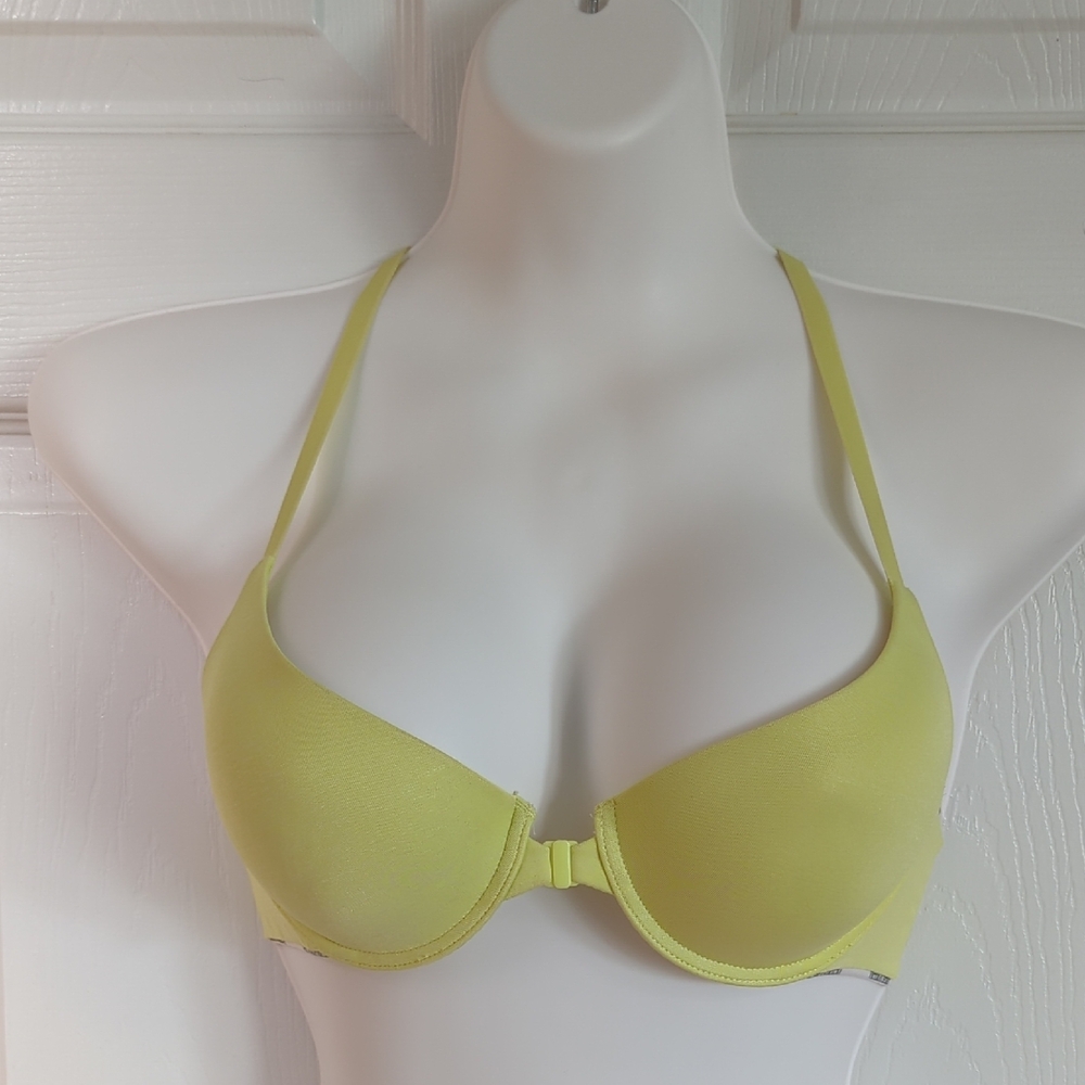 Victoria's Secret Green Demi Bra with Underwire Support